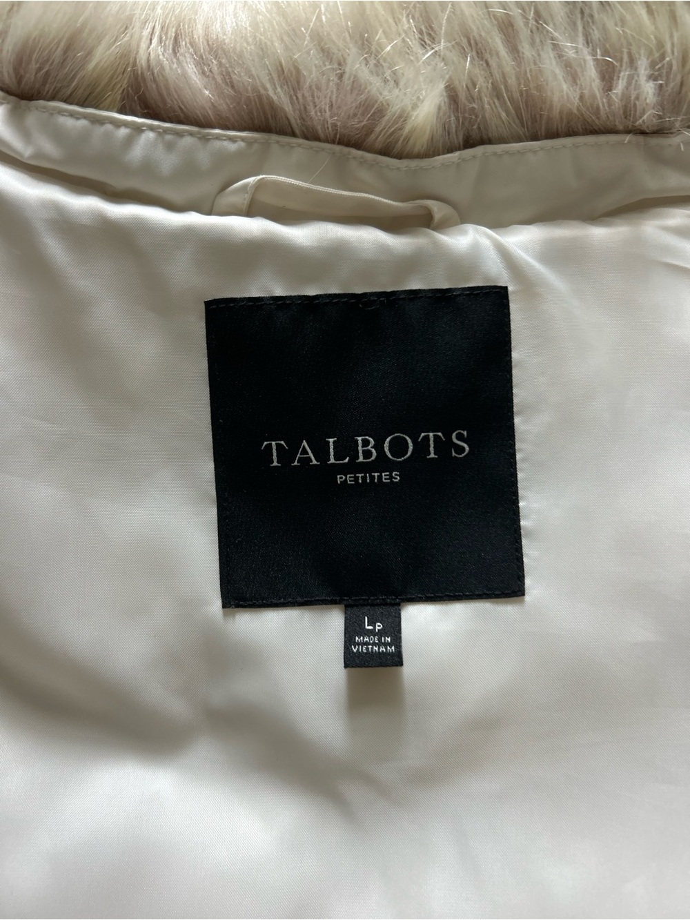 Talbots Cream Quilted Puffer Vest with Faux Fur Trim Size Large Petite - Picture 9 of 11
